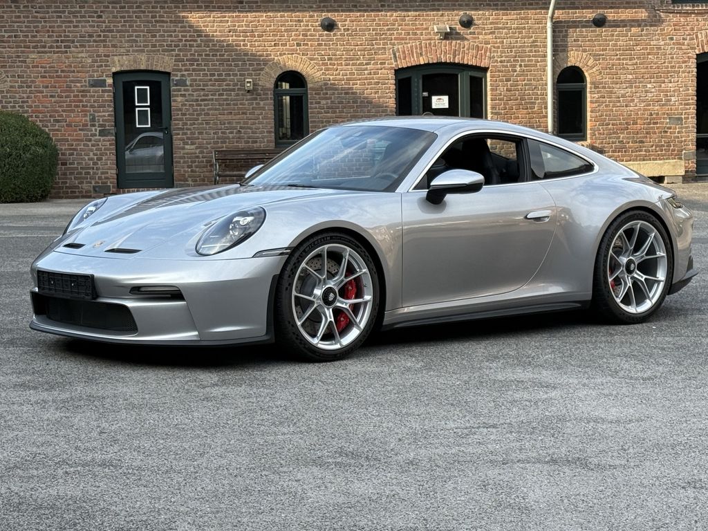 Porsche 992 2025