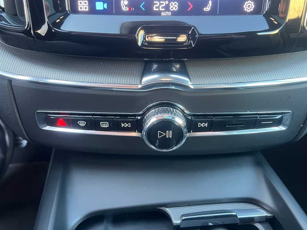 Volvo XC60 2022