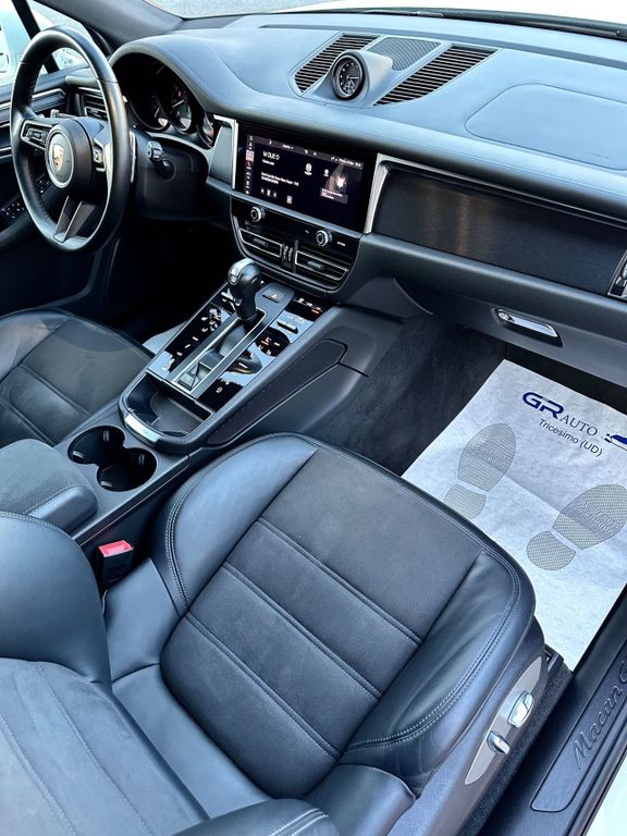 Porsche Macan 2023
