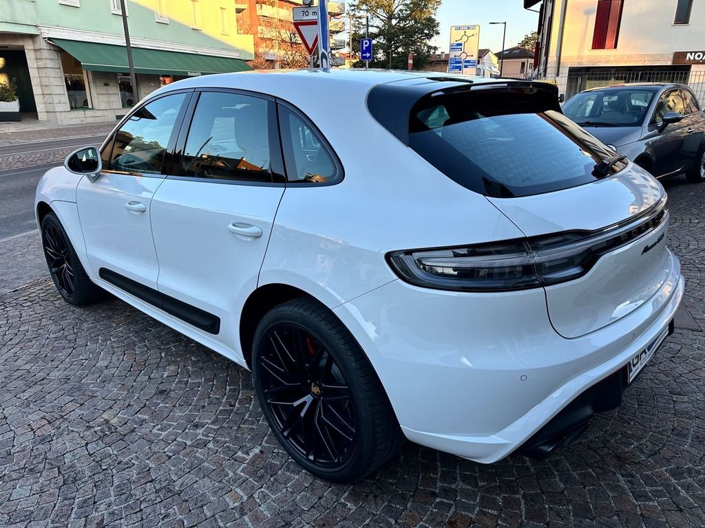 Porsche Macan 2023