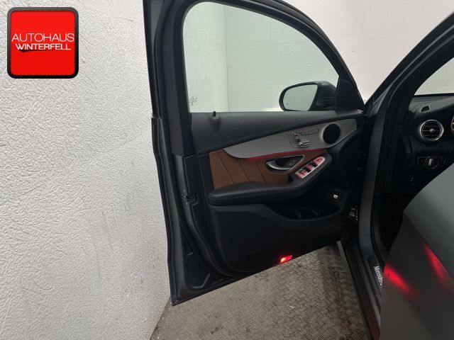 Mercedes-Benz GLC 300 2021