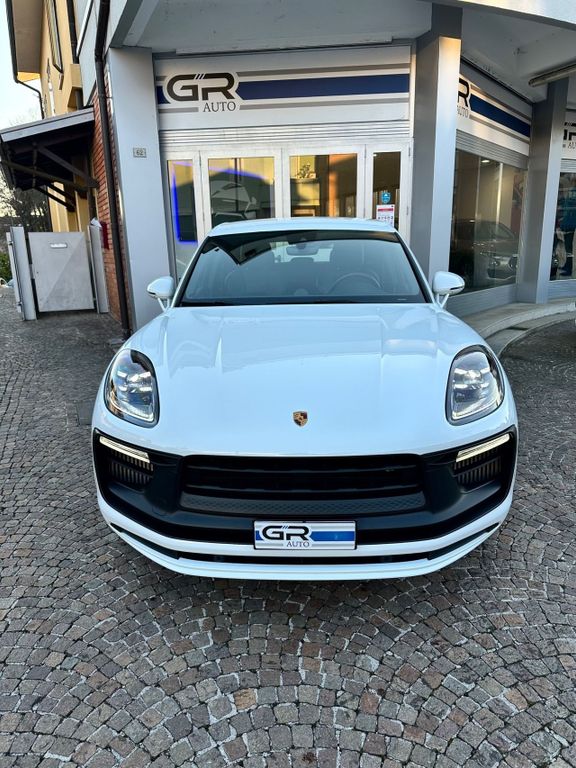 Porsche Macan 2023