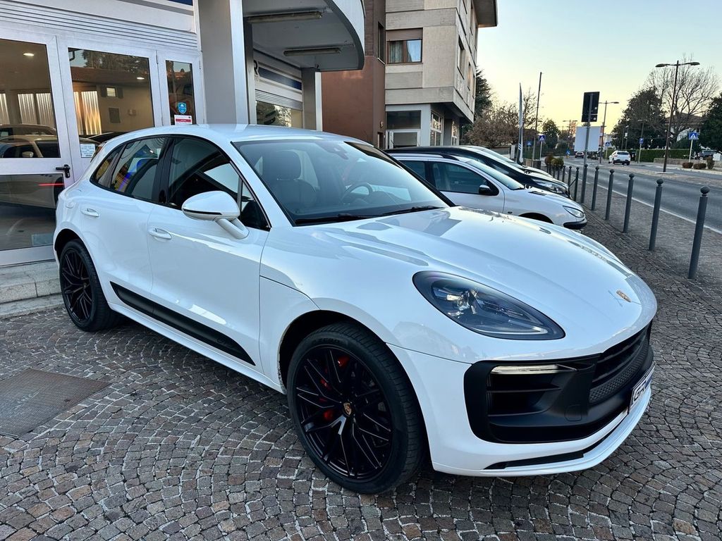 Porsche Macan 2023