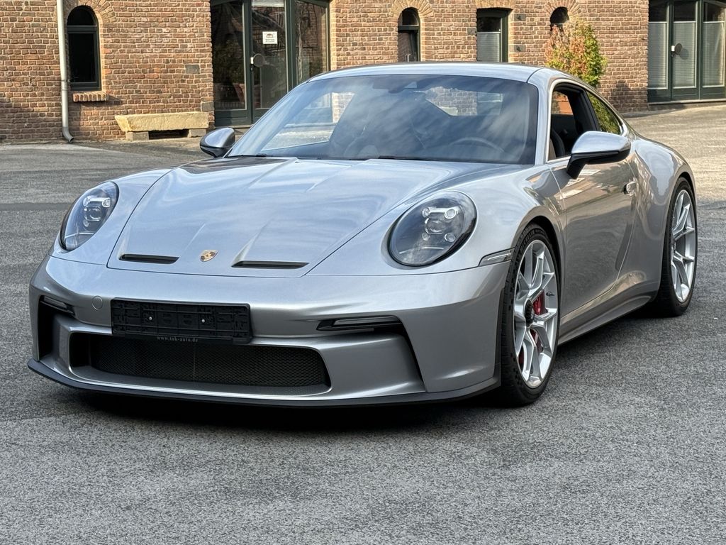 Porsche 992 2025