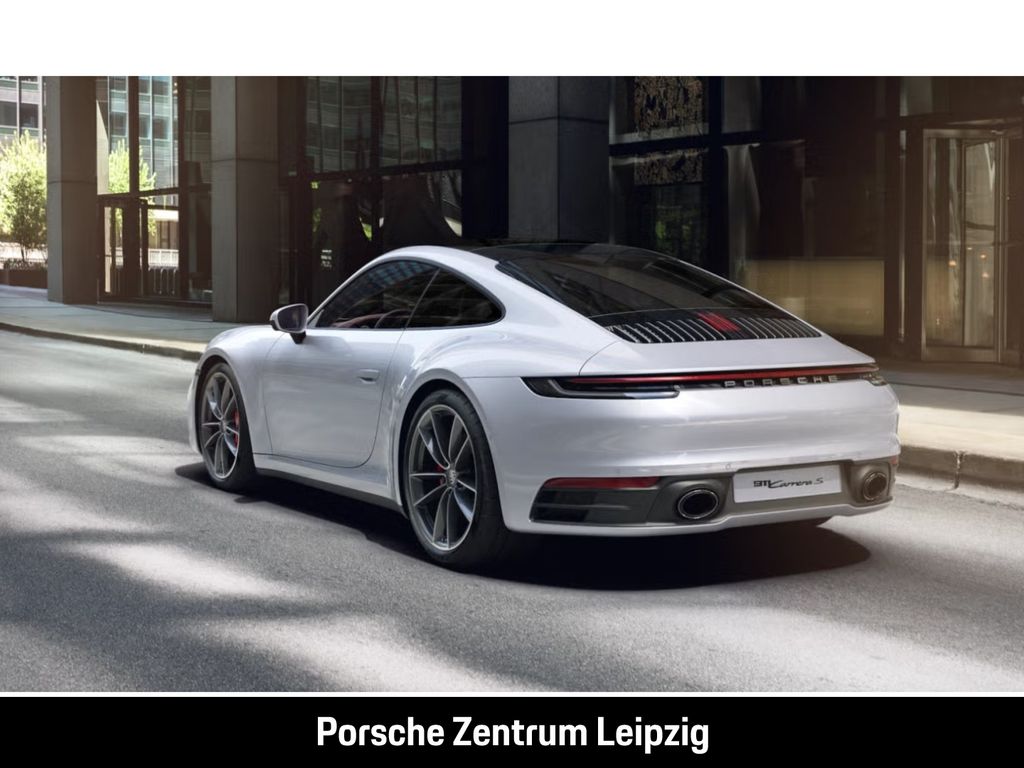 Porsche 992 2023