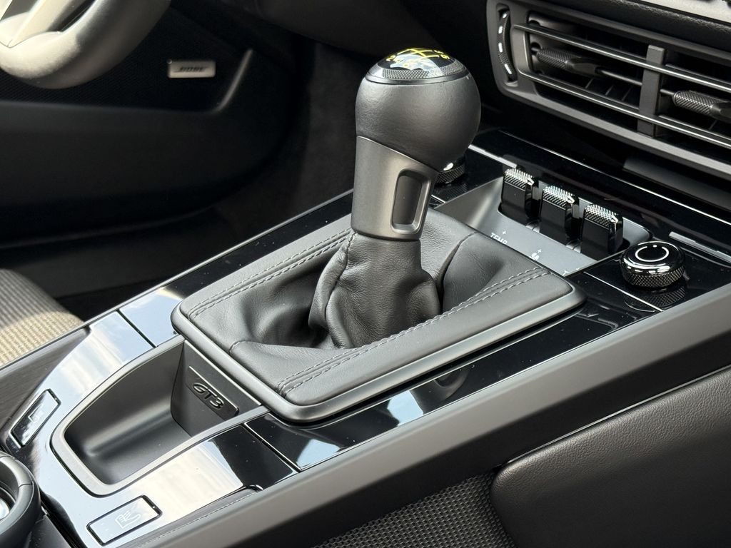Porsche 992 2025