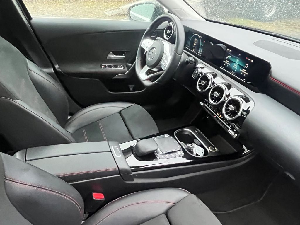 Mercedes-Benz A 250 2021
