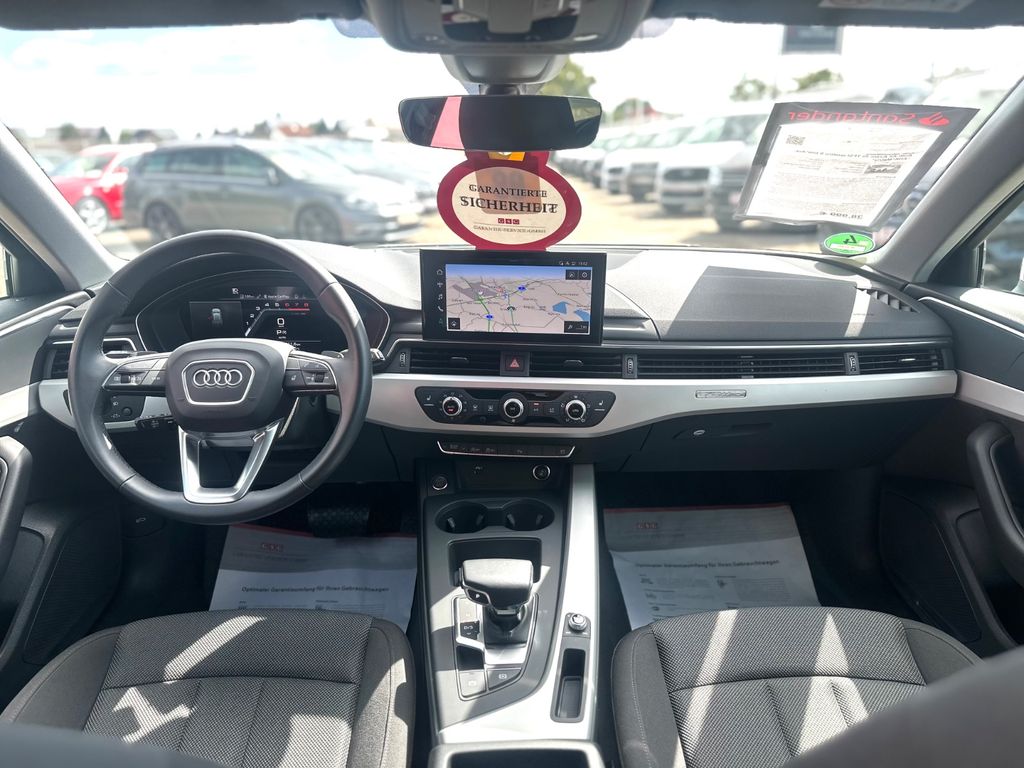 Audi A4 2023