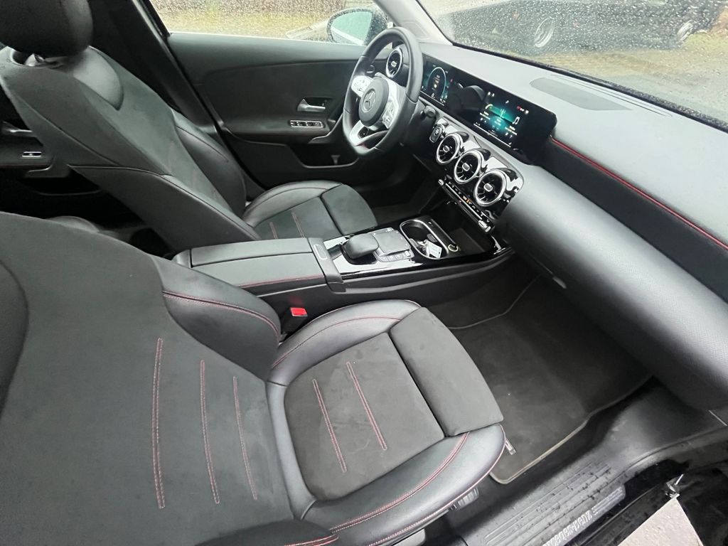 Mercedes-Benz A 250 2021