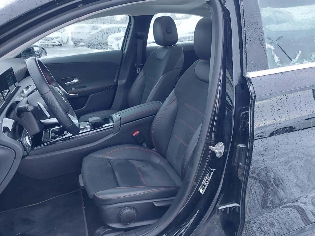 Mercedes-Benz A 250 2021