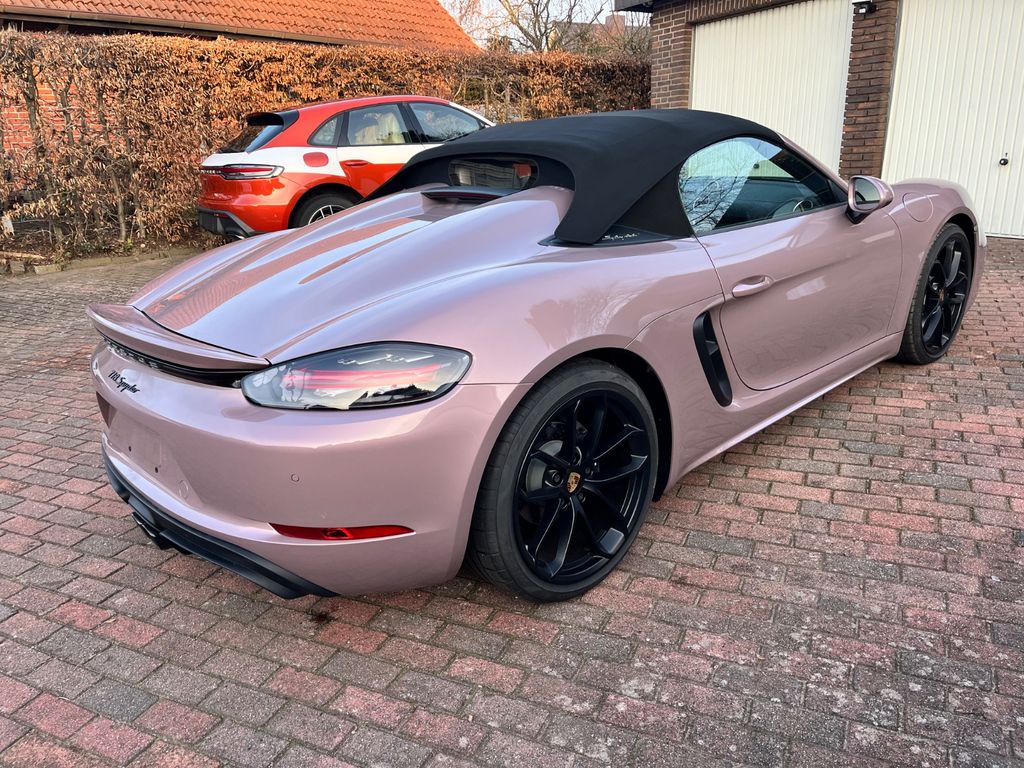 Porsche Other 2025