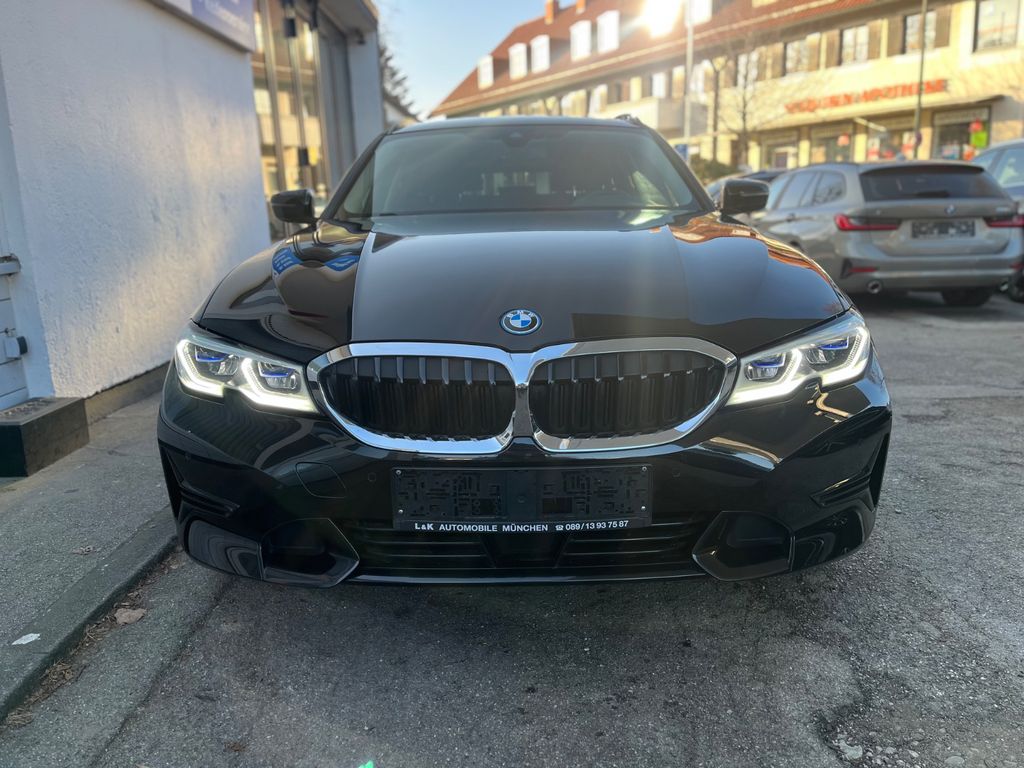 BMW 320 2022