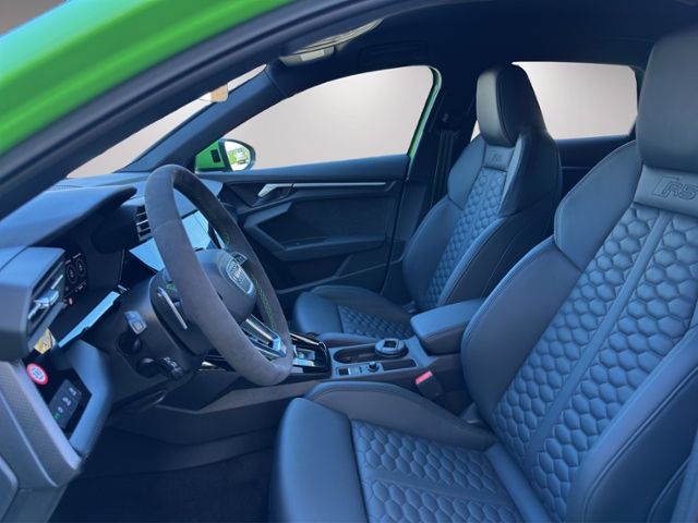 Audi RS3 2024