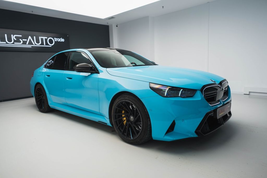 BMW M5 2025