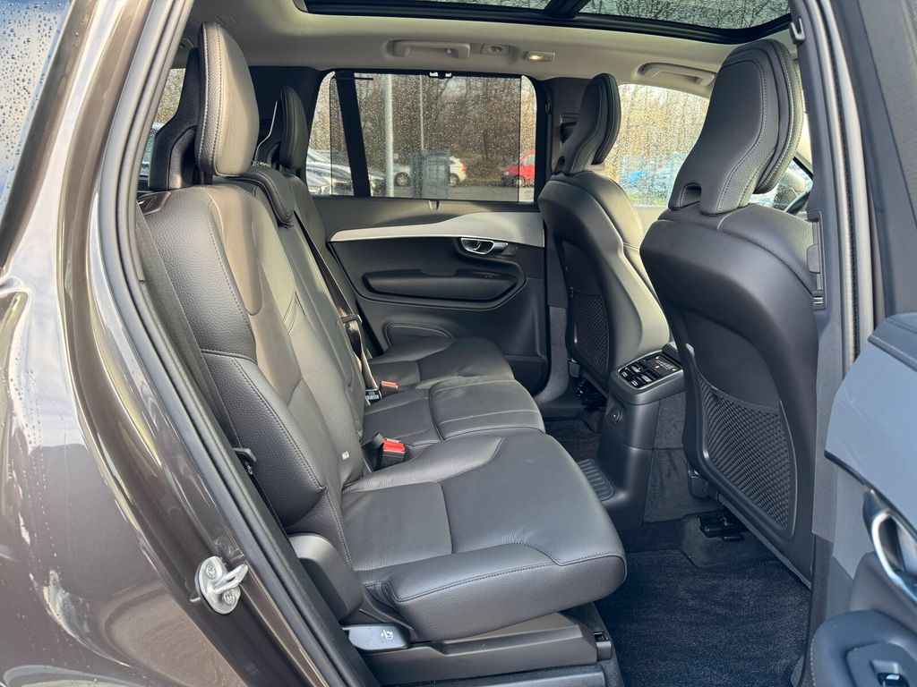 Volvo XC90 2025