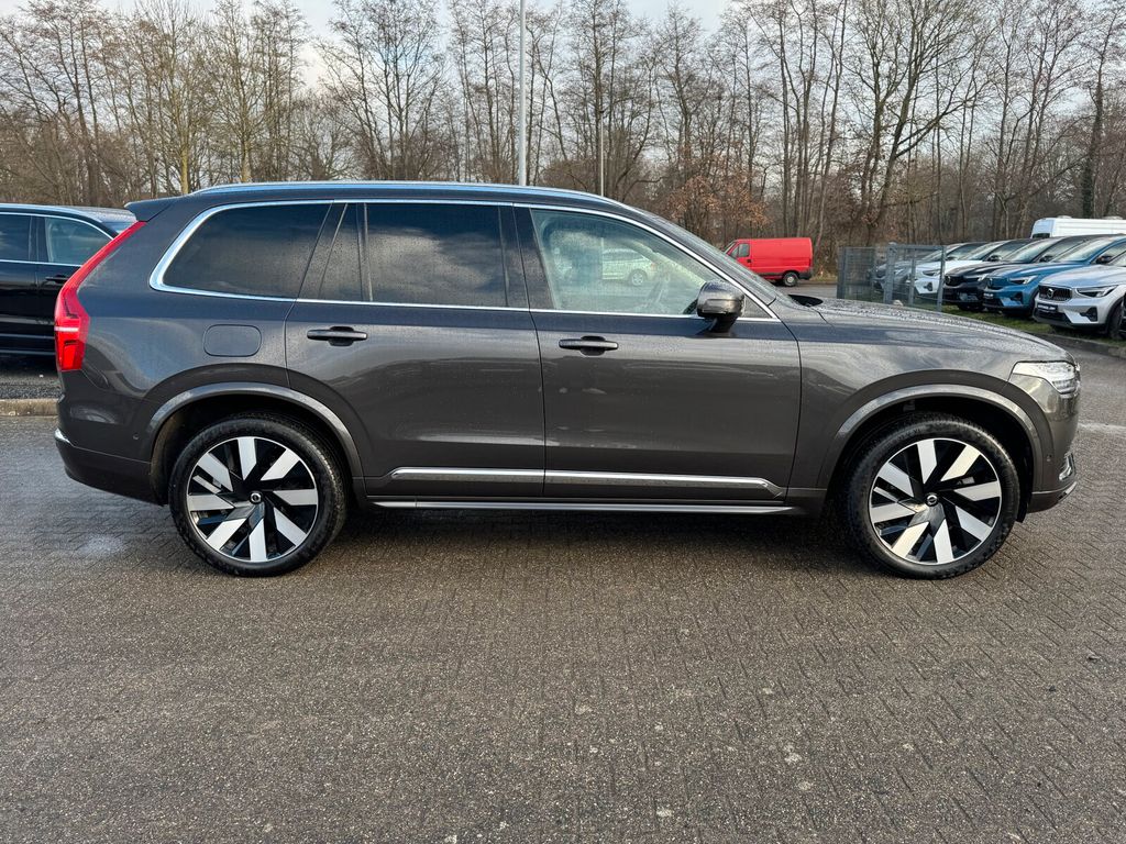 Volvo XC90 2025
