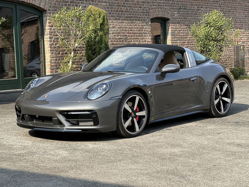 Porsche 992 2024