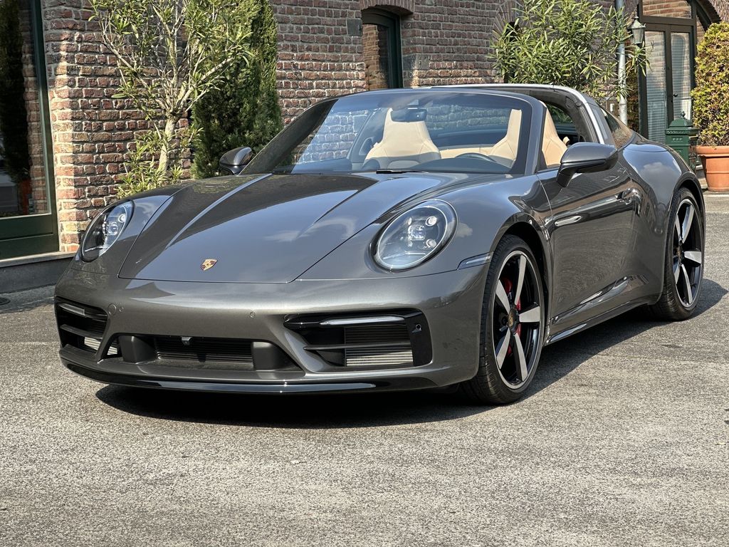 Porsche 992 2024