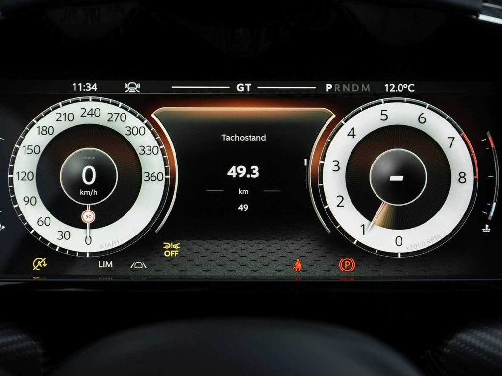 Aston Martin Vanquish 2026