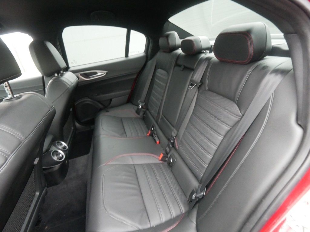 Alfa Romeo Giulia 2023