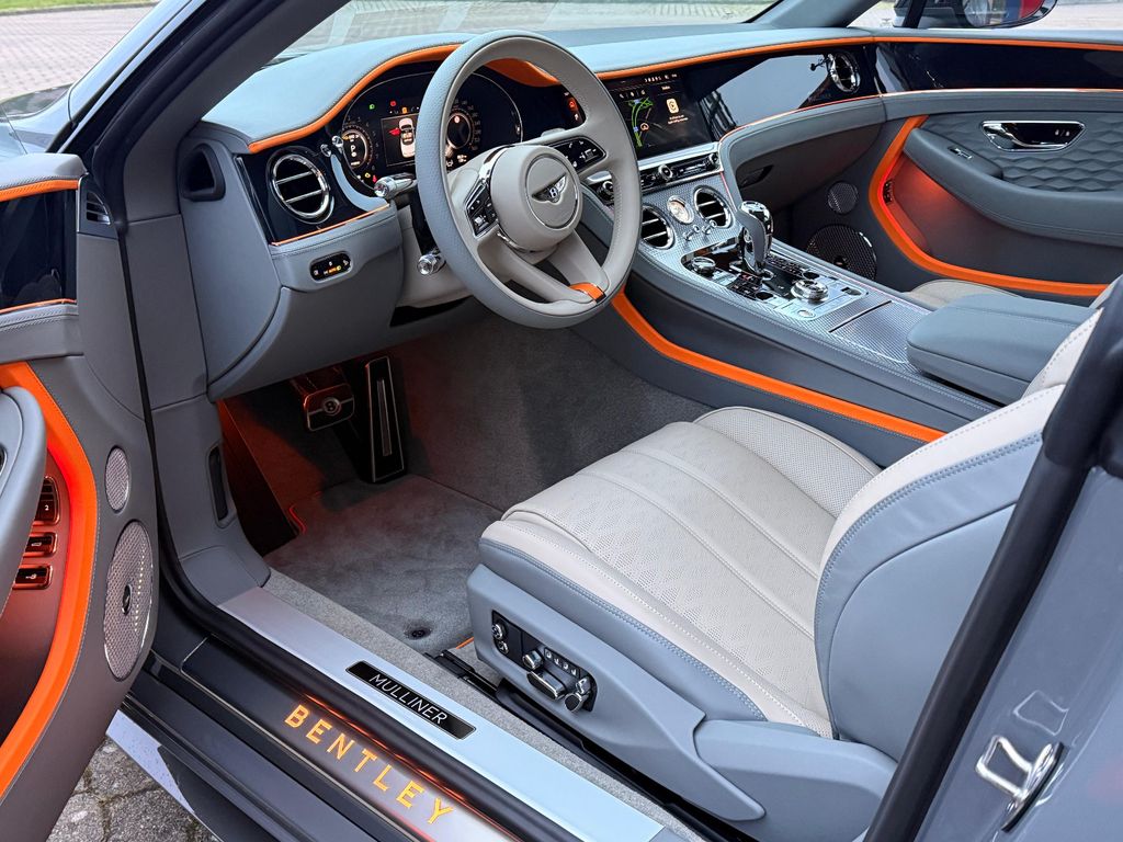 Bentley Continental GTC 2025