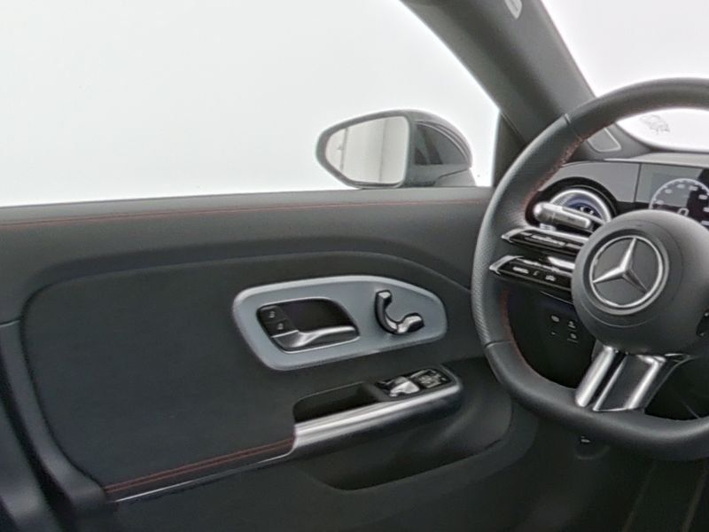Mercedes-Benz CLA 250 2025