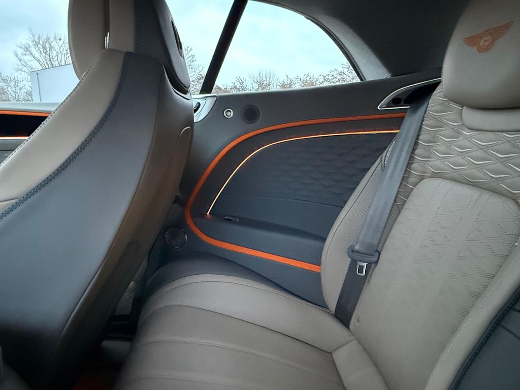 Bentley Continental GTC 2025