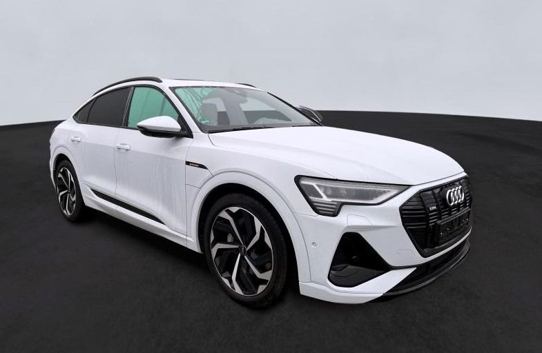 Audi e-tron 2022