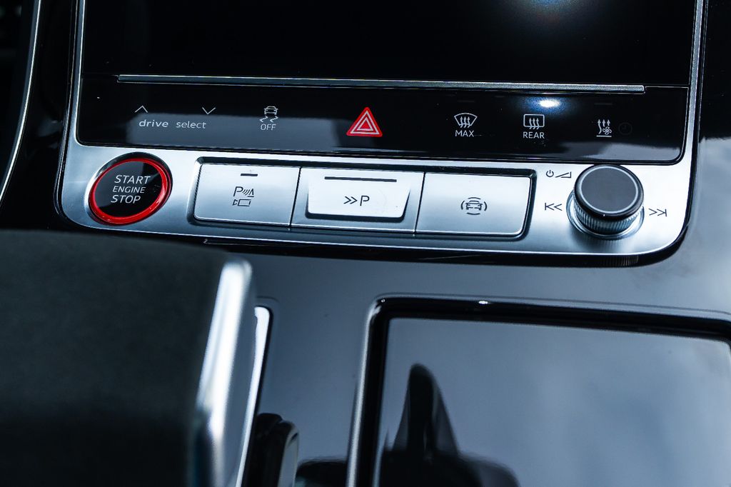 Audi RSQ8 2025
