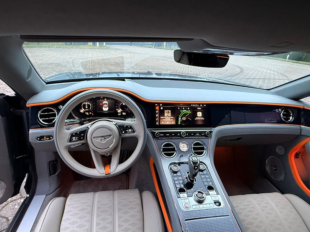Bentley Continental GTC 2025