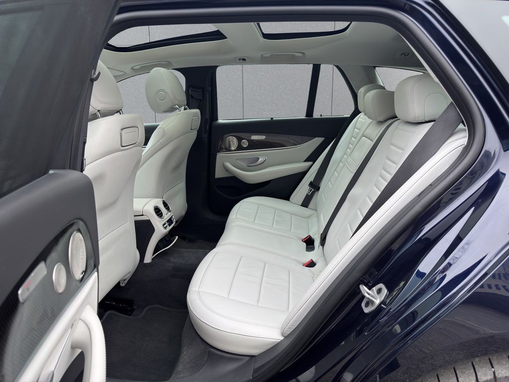 Mercedes-Benz E 300 2021