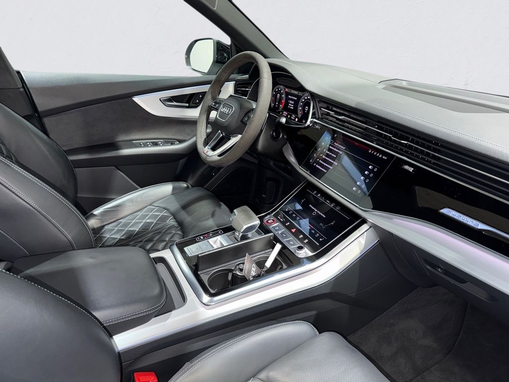 Audi SQ8 2023