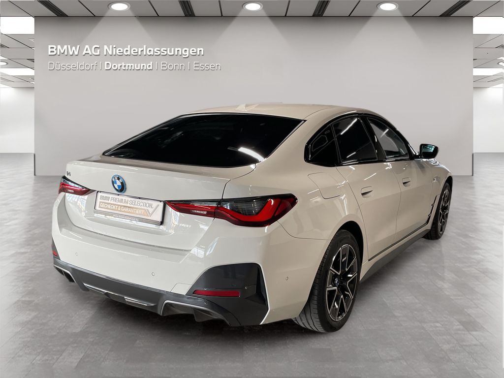 BMW i4 2023