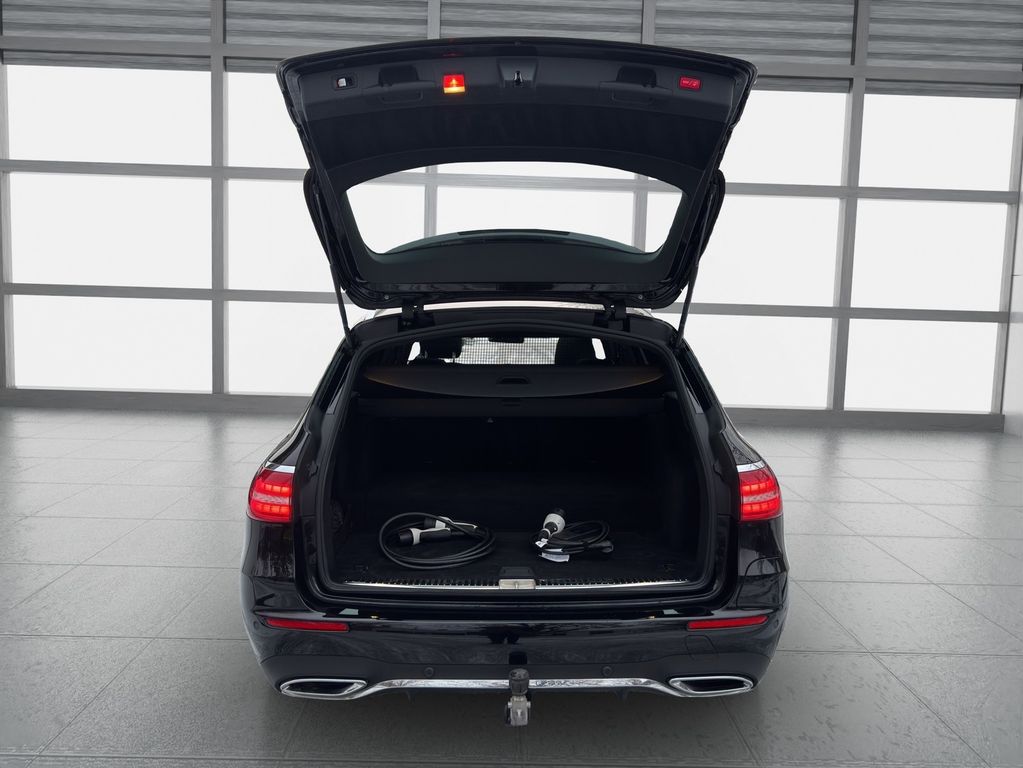 Mercedes-Benz E 300 2023