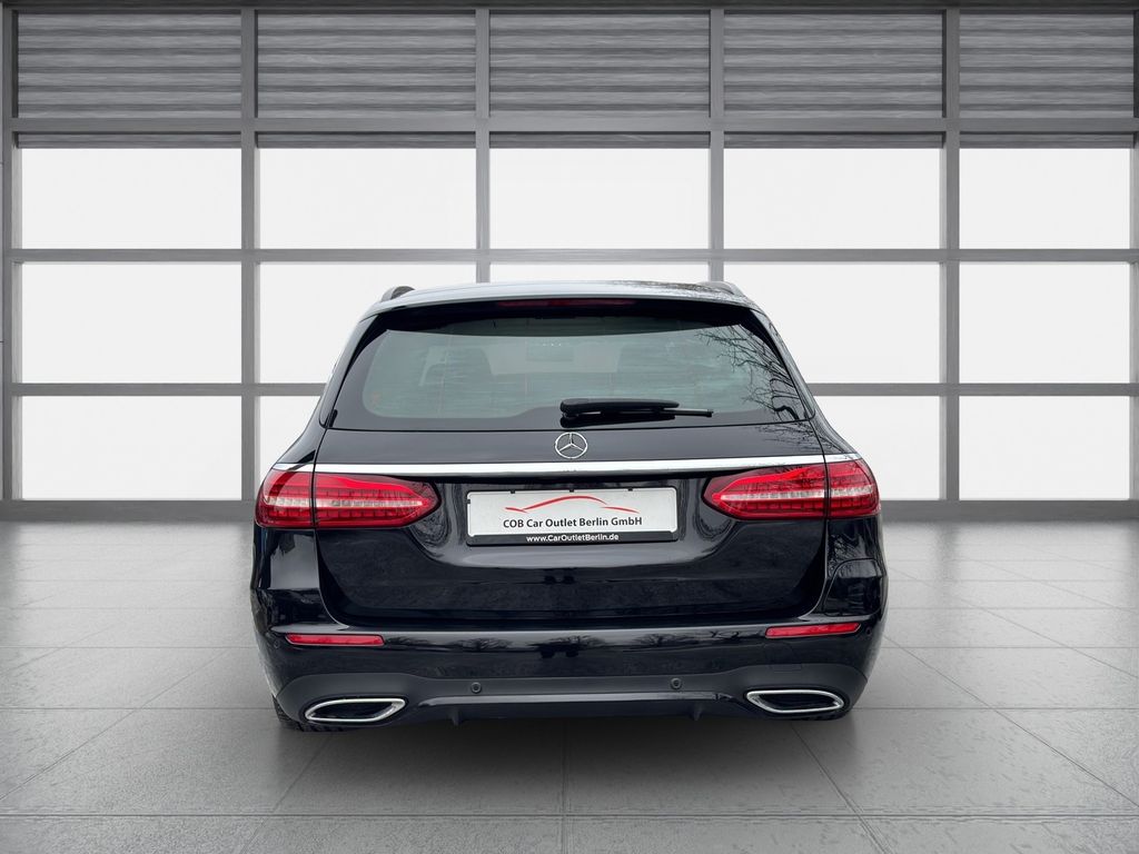 Mercedes-Benz E 300 2021