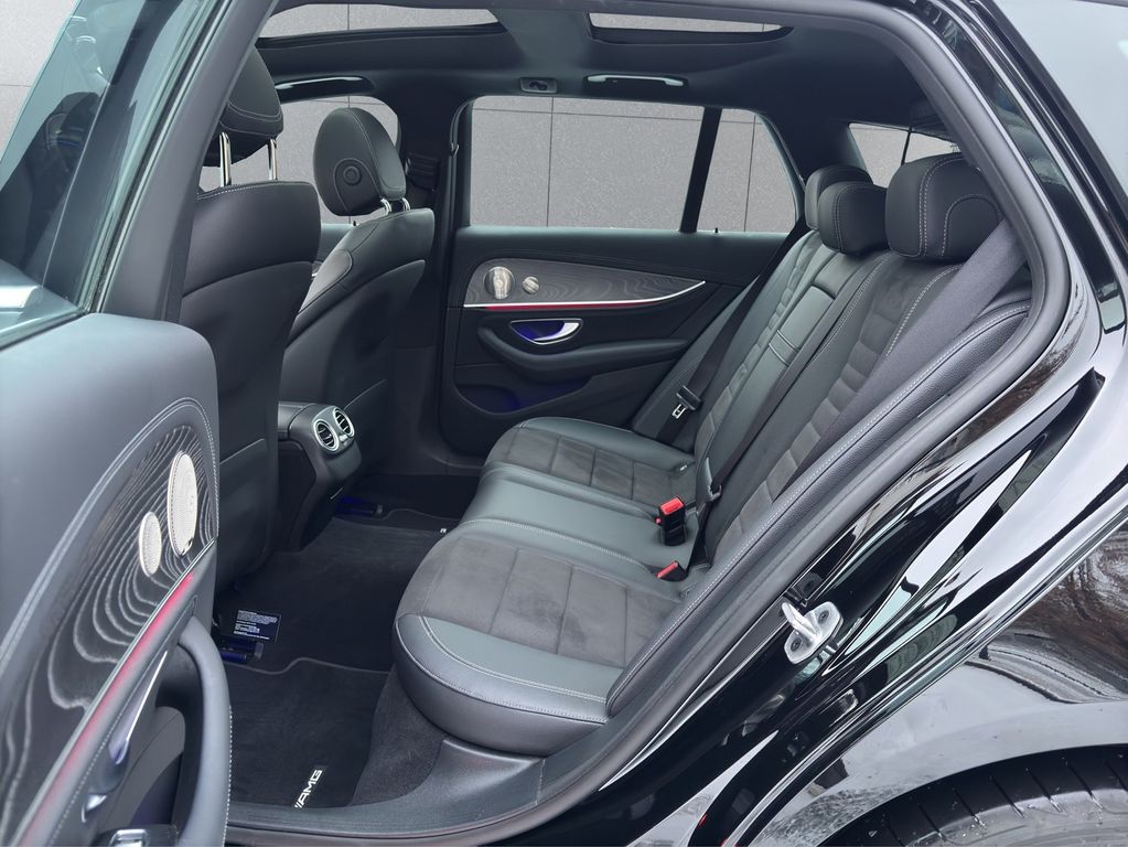 Mercedes-Benz E 300 2023