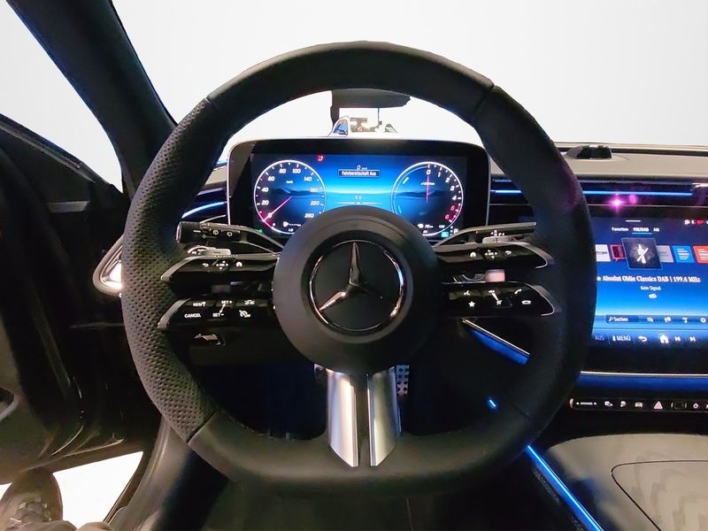 Mercedes-Benz E 300 2026