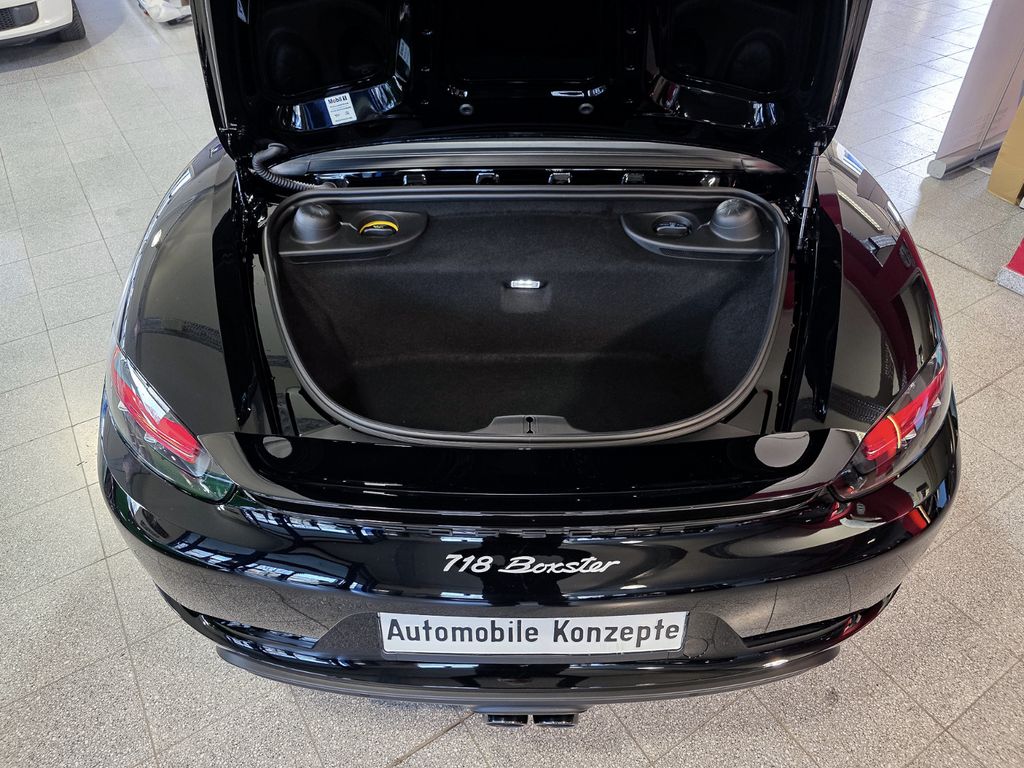 Porsche Boxster 2024