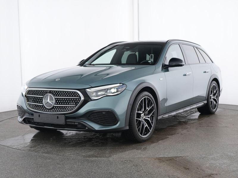 Mercedes-Benz E 300 2025