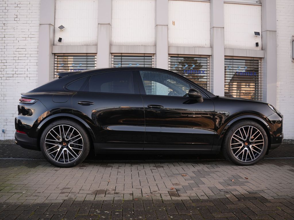 Porsche Cayenne 2025