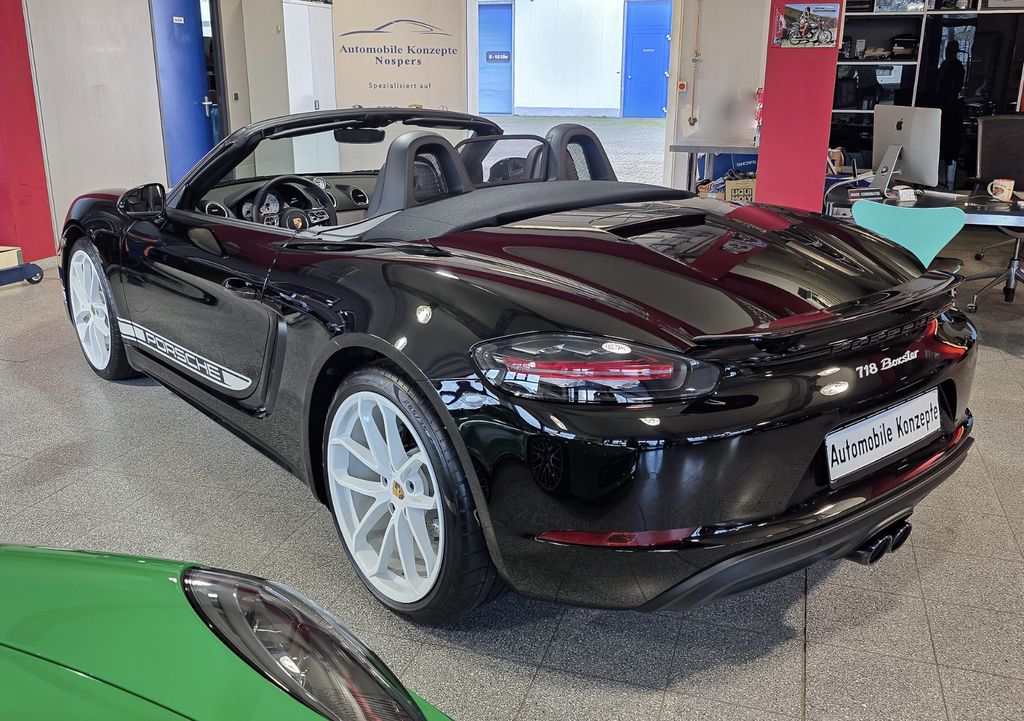 Porsche Boxster 2024