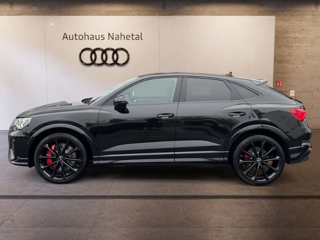 Audi RSQ3 2021