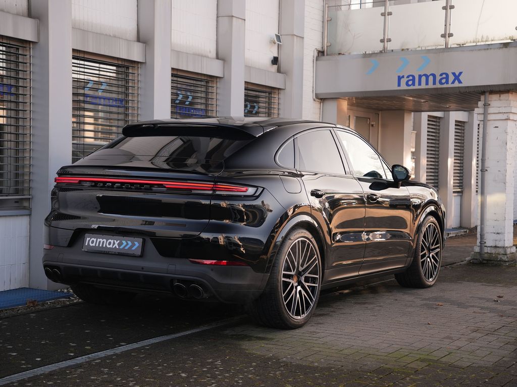 Porsche Cayenne 2025