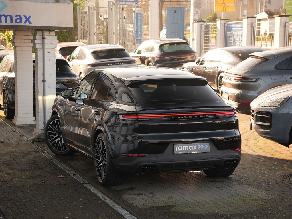 Porsche Cayenne 2025
