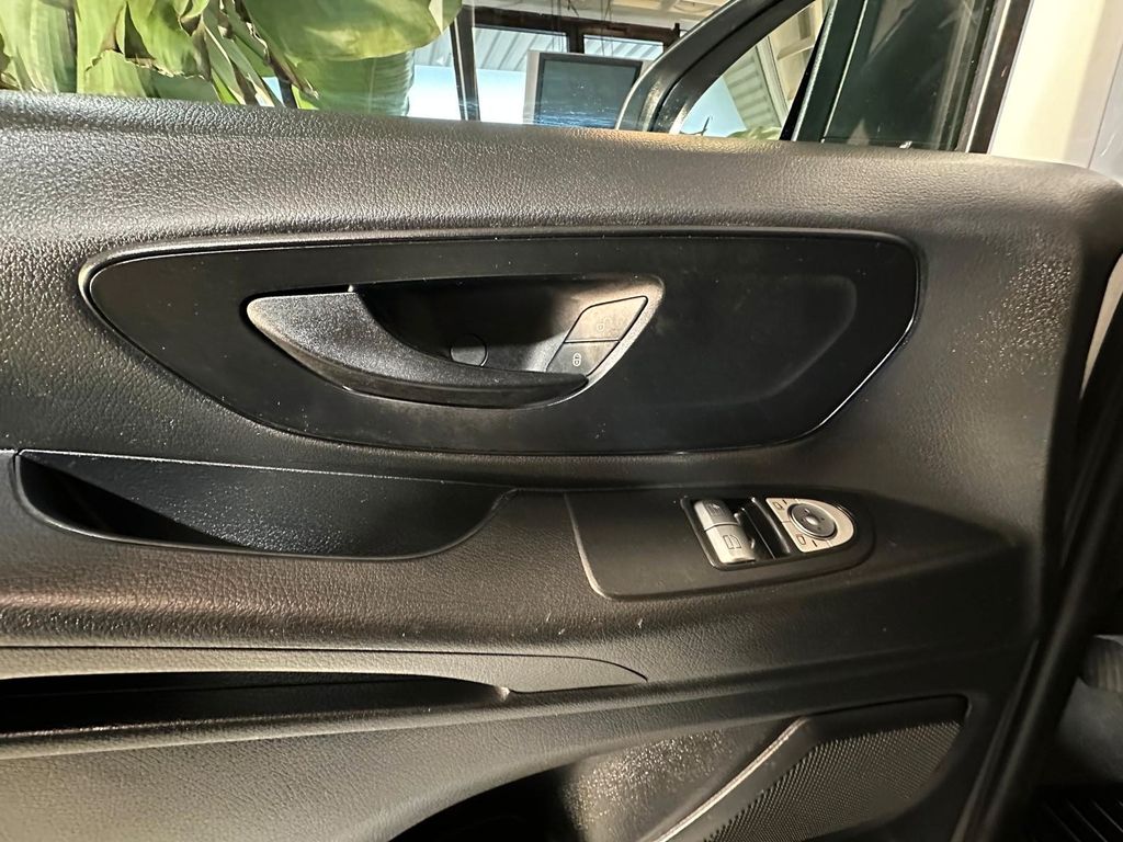 Mercedes-Benz Vito 2021