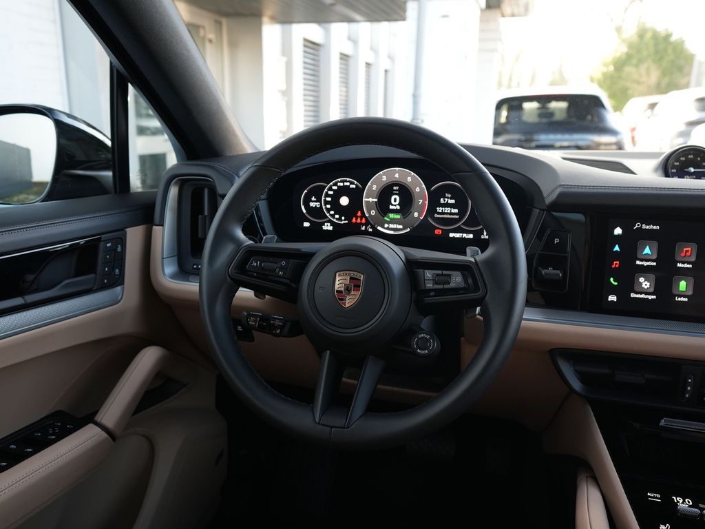 Porsche Cayenne 2025