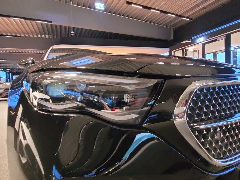 Mercedes-Benz E 300 2026