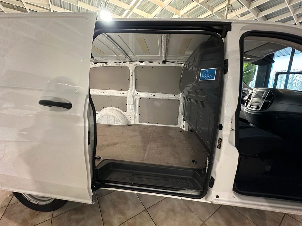 Mercedes-Benz Vito 2021