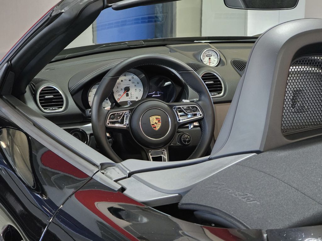 Porsche Boxster 2024