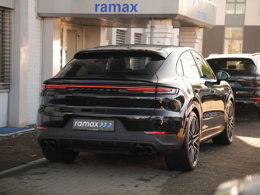 Porsche Cayenne 2025